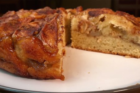 Яблочный пирог с корицей: как приготовить в домашних условиях.